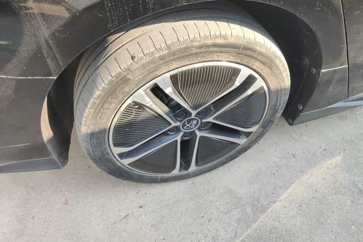 Used BYD Han 2023 EV Champion Edition 605KM Front-Drive Premium Model
