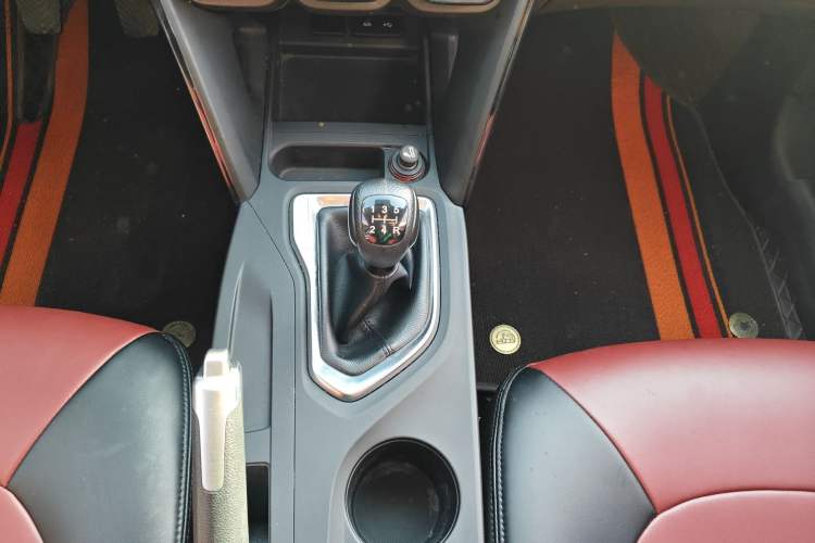 Used GAC Trumpchi GS4 2017 200T Manual Two-Wheel Drive Comfort Edition
