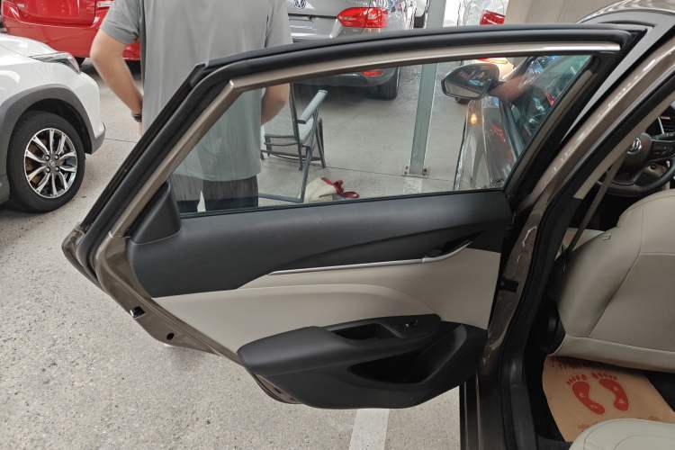 Used Buick GT 2017 15N Automatic Elite Version
