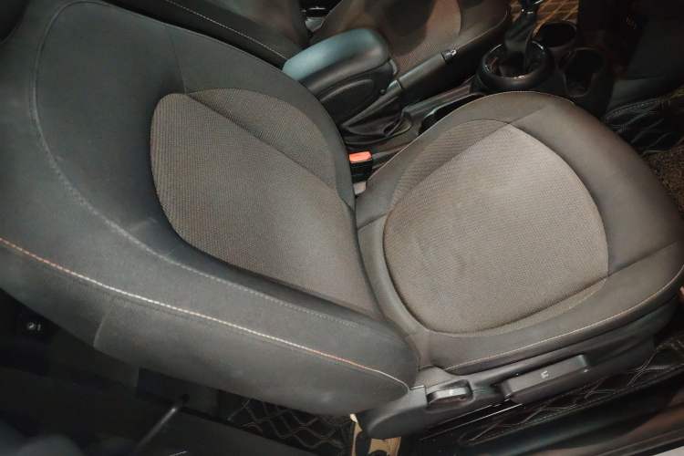 Used  MINI 2016 1.2T ONE Pioneer Edition
