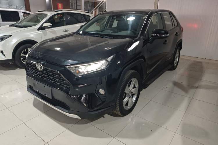 Used Toyota RAV4 2020 2.0L CVT Two-Wheel Drive Fashion PLUS Edition