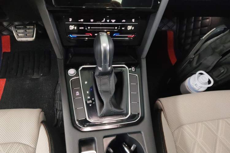 Used Volkswagen Magotan 2023 2 Million Units Commemorative Edition 330TSI DSG Luxury Version