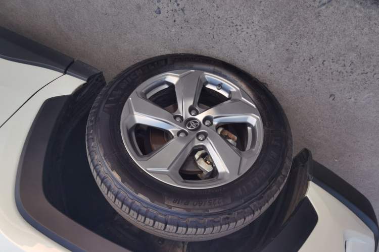 Used Toyota RAV4 2022 2.0L CVT Two-Wheel Drive Fashion Plus Edition