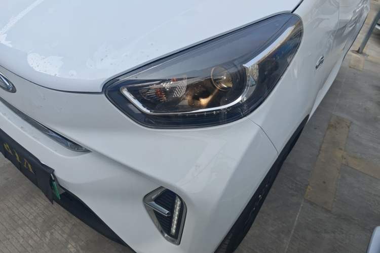 Used Chery Little Ant 2022 Sweet Pink Edition Half-Sugar Version Lithium Iron Phosphate 29.2 kWh 30 kW 301 km
