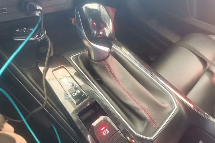 Used MG 5 2021 Revised Version 180 DVVT CVT Youth Luxury Edition
