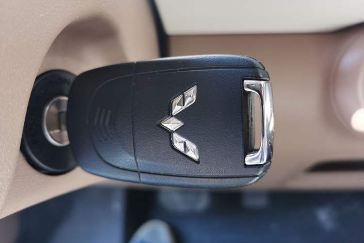 Used Wuling Hongguang MINIEV 2025 Four-Door Version Premium Edition
