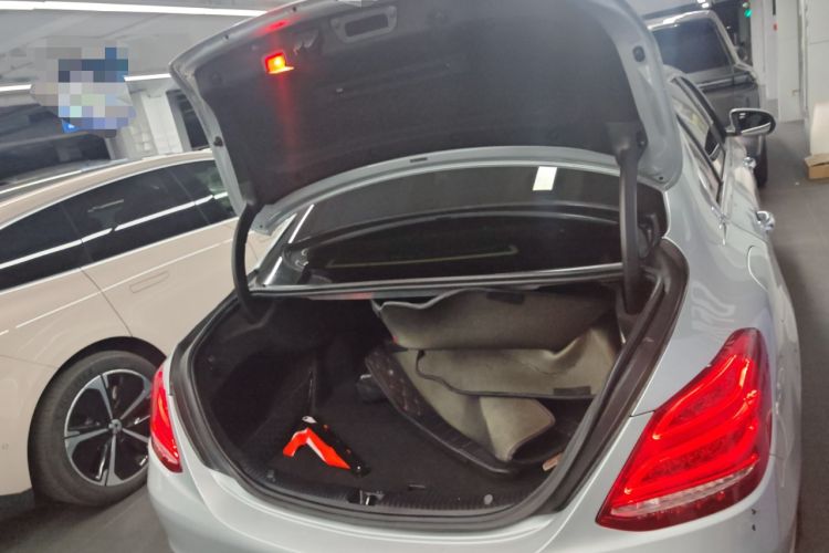 Used Mercedes-Benz C-Class 2016 C 200 L
