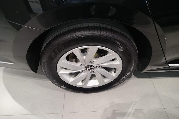 Used Volkswagen Passat 2024 280TSI Business Edition
