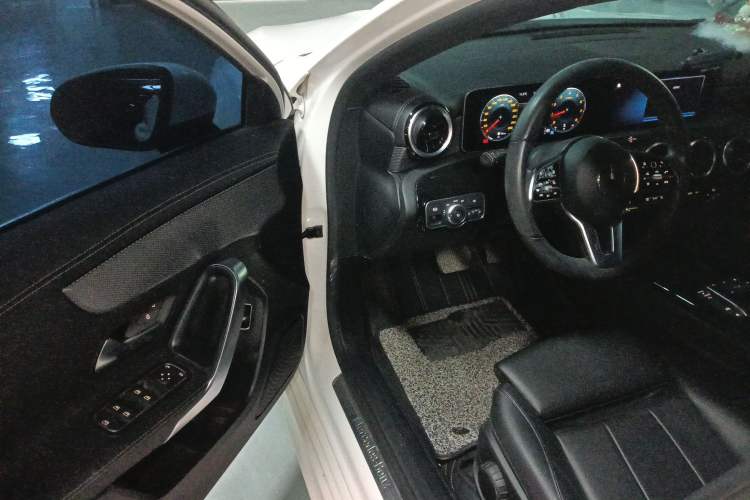 Used Mercedes-Benz A-Class 2020 Facelift A 180 L Sport Sedan Special Configuration