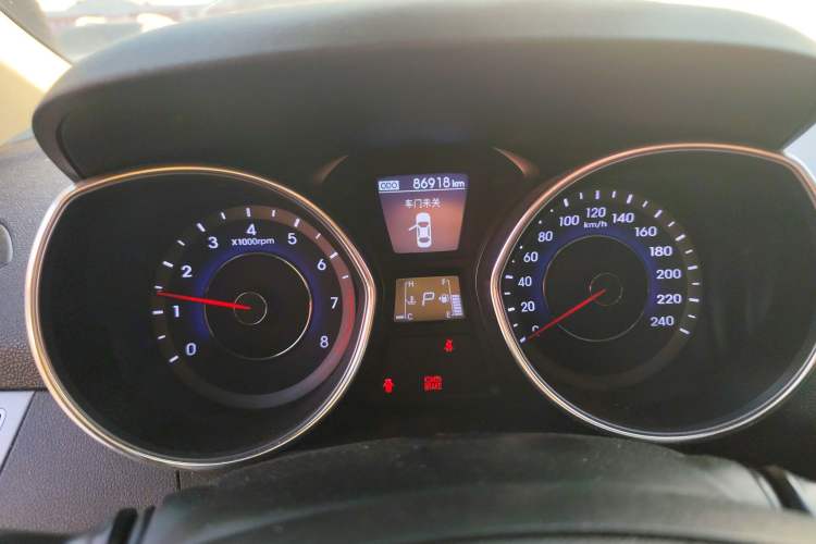 Used Hyundai Elantra 2015 1.6L Automatic Luxury Model