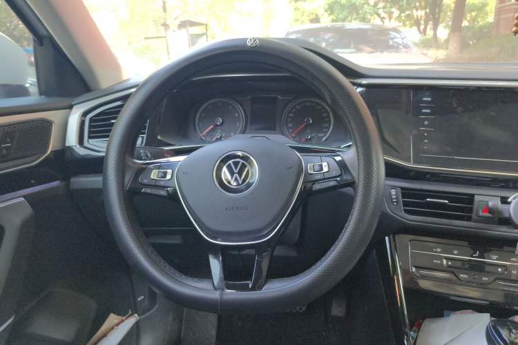 Used Volkswagen Tayron 2020 330TSI Two-Wheel Drive Luxury Smart Connectivity Version
