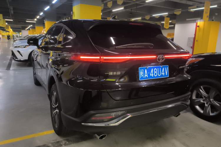 Used Toyota Harrier 2022 2.0L CVT Two-Wheel Drive Entry Version
