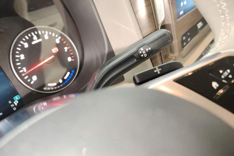 Used Mercedes-Benz Vito 2024 2.0T Business Version 7 Seats
