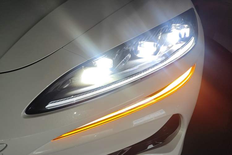 Used Denza Z9GT 2024 1100 Four-Wheel Drive Ultra Version
