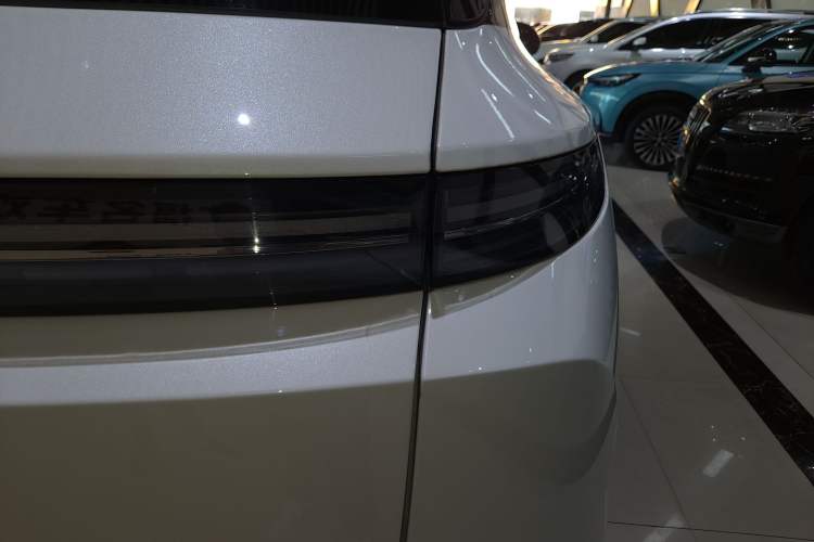 Used Li Auto L7 2024 Pro Model
