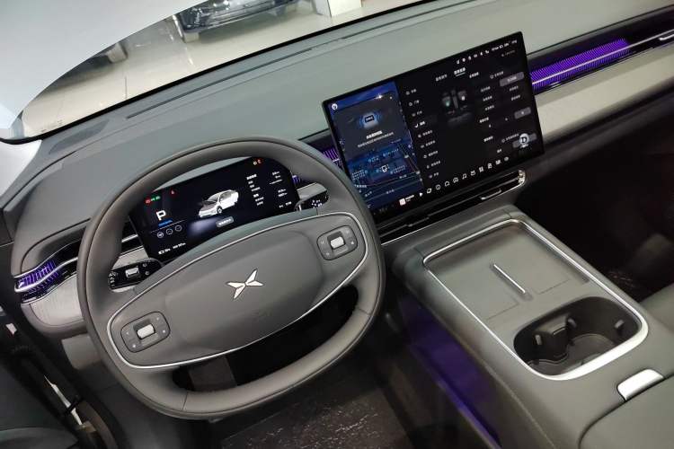 Used XPeng G6 2025 625 Long-Range Max Flagship Edition