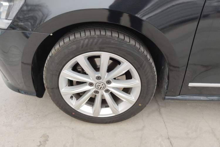 Used Volkswagen Passat 2017 330TSI DSG Luxury Edition
