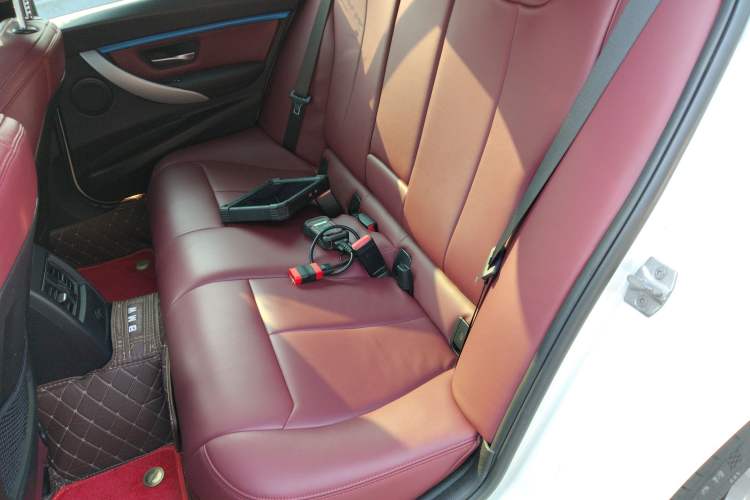 Used BMW 3 Series 2018 320i M Sport Package
