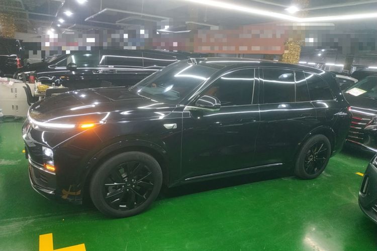 Used Li Auto L8 2023 Max model
