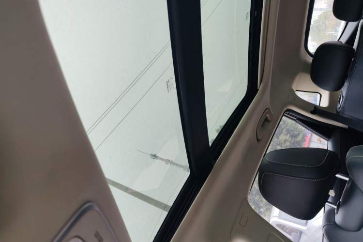 TDK.VehicleDetails.img