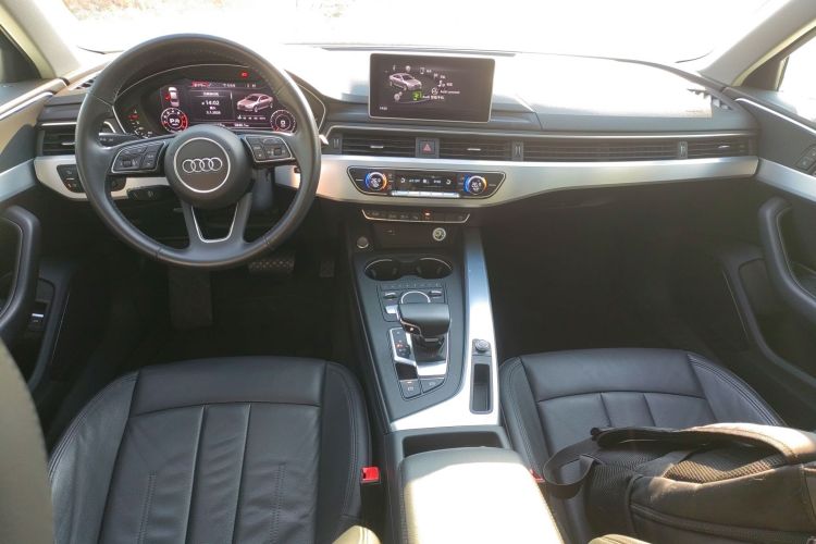 Used Audi A4L 2019 40 TFSI Fashion Version China V