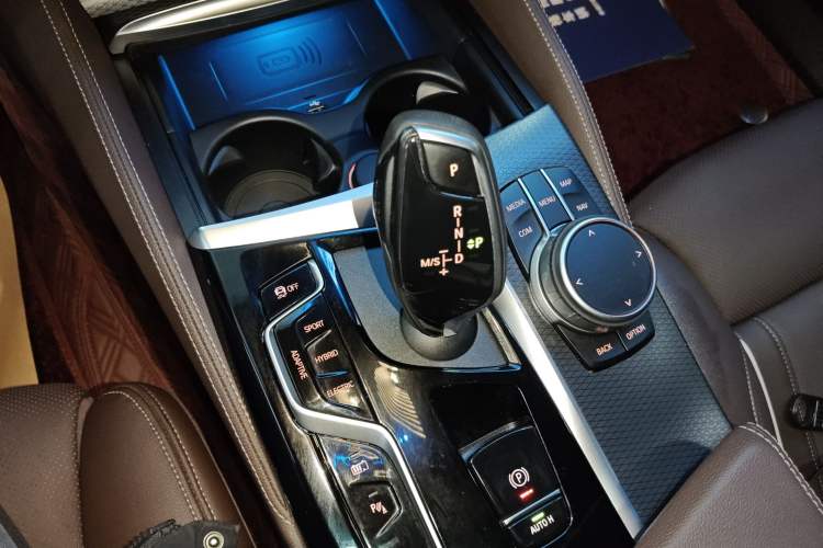 Used BMW 5 Series New Energy 2021 535Le Pioneer Edition M Sport Package
