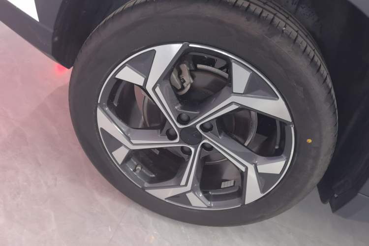 Used Geely Auto FX11 2023 1.5TD DCT Prestige Edition