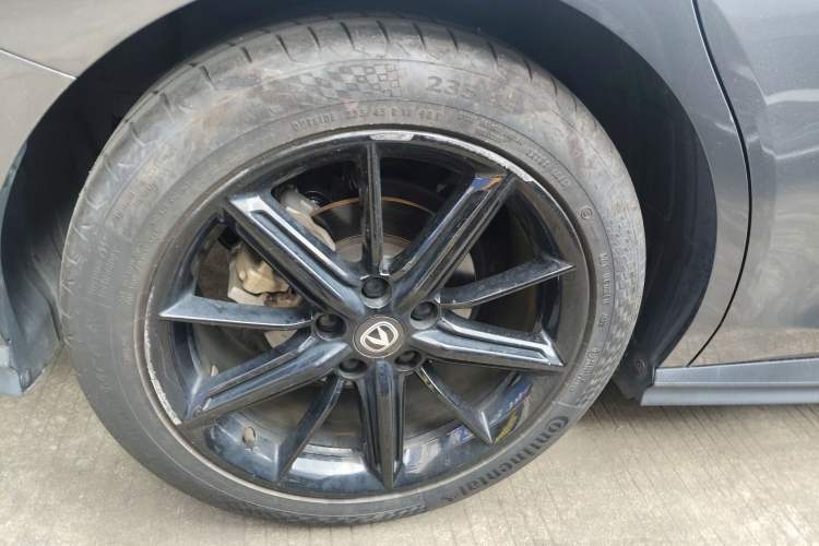 Used Changan UNI-V 2022 1.5T Prestige Version
