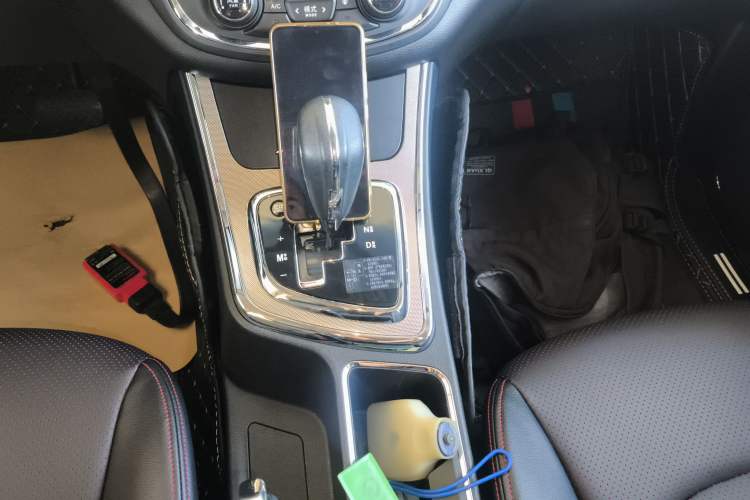 Used Baojun 560 2016 1.8L iAMT Luxury Model
