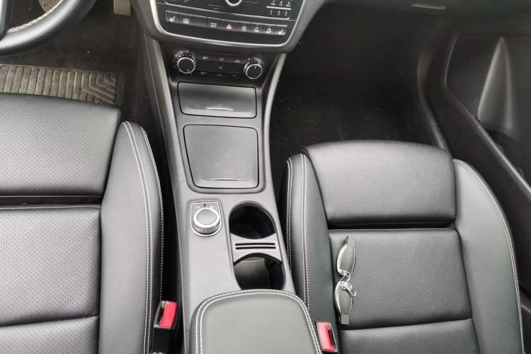 Used Mercedes-Benz GLA 2016 GLA 220 4MATIC Fashion Edition
