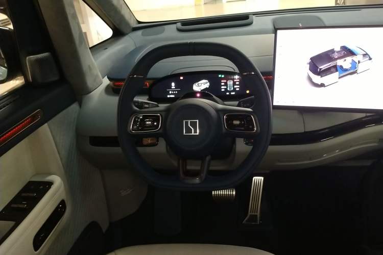 Used Zeekr MIX 2025 Long-Range Intelligent Driving Edition