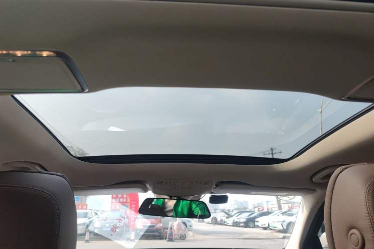 Used Mercedes-Benz E-Class 2016 E 200 L Sport Edition
