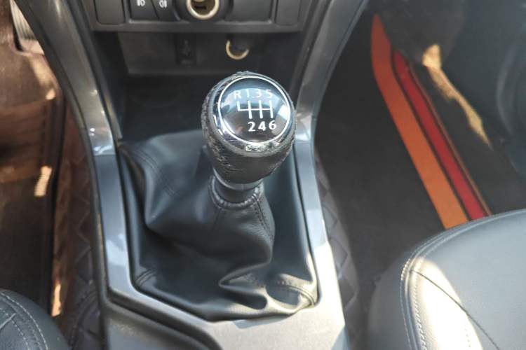 Used Great Wall Wingle 5 2021 2.0T Diesel Two-Wheel Drive Elite Version Big Double Cab China VI Standard GW4D20M