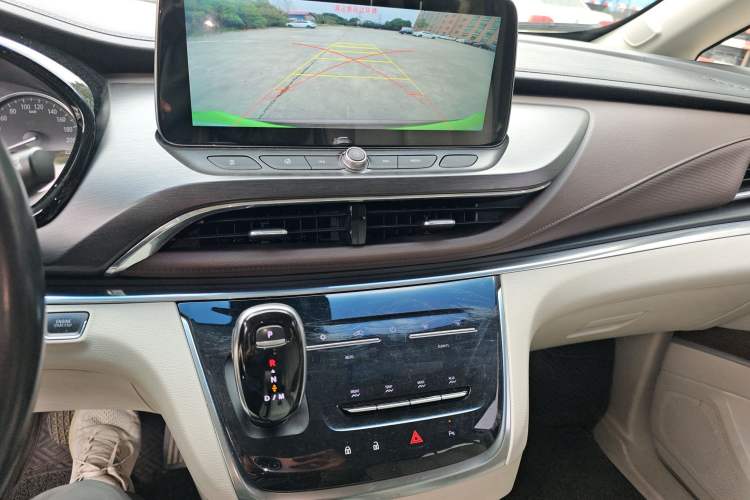 Used Buick GL8 2020 Land Business Class 652T Luxury Model
