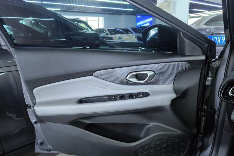 Used GAC Trumpchi EMPOW 2023 270T DCT J11 Version