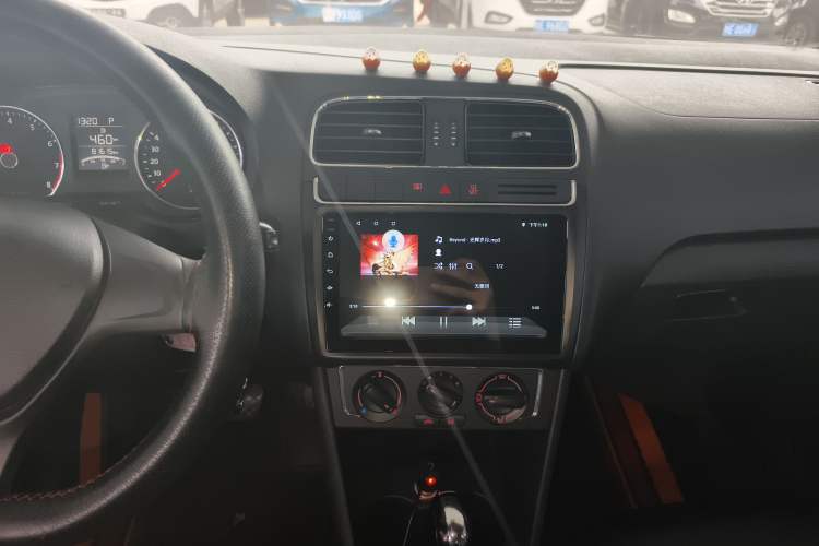 Used Volkswagen Polo 2014 1.6L Automatic Comfort Edition