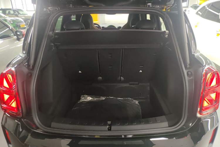 Used  JCM COUNTRYMAN 2021 2.0T JOHN COOPER WORKS ALL-IN