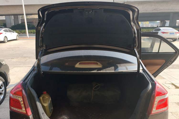 Used Geely Auto Diamond 2016 1.5L Manual Elite Edition
