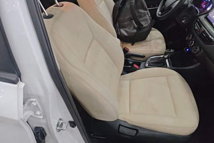 Used Hyundai Celesta 2018 1.6L Automatic GL Enjoyment Edition China VI compliant