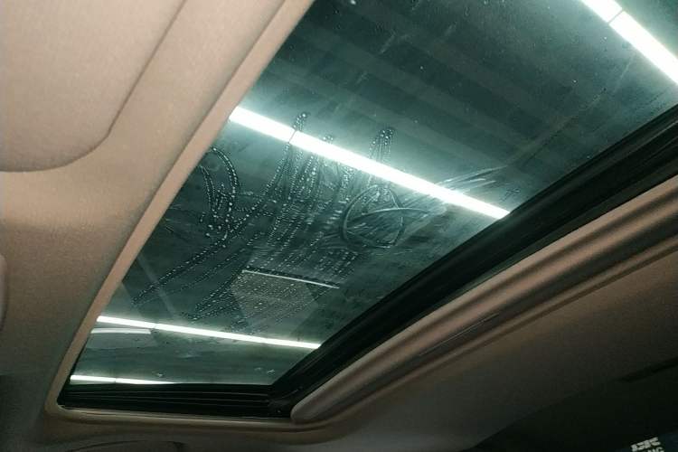 Used Toyota Camry 2021 2.0G Luxury Edition
