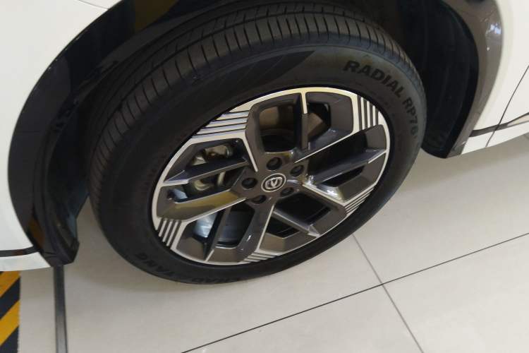 Used Changan CS75 PLUS 2025 4th Generation 1.5T New Blue Whale Smart Luxury Edition
