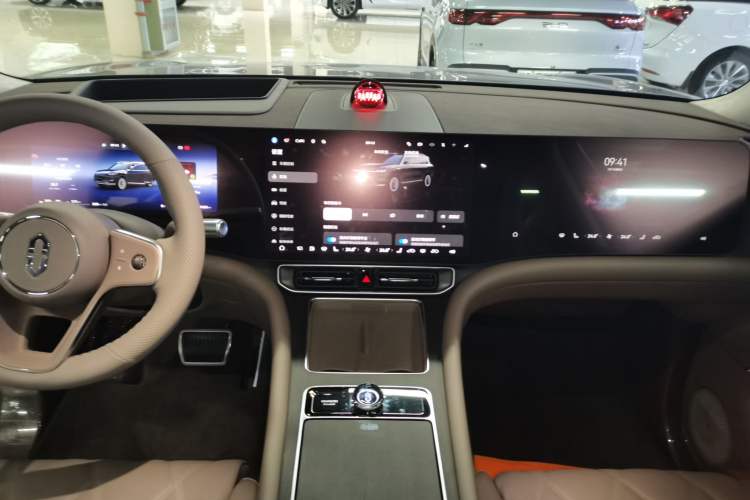 Used Hima AITO M9 2025 Extended-Range Ultra Version 52 kWh 5-Seater Edition
