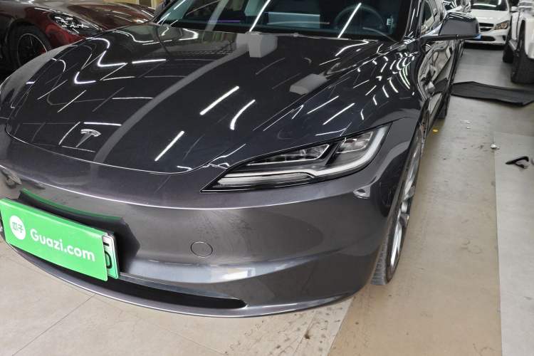 Used Tesla Model 3 2023 Long-Range All-Wheel-Drive Version
