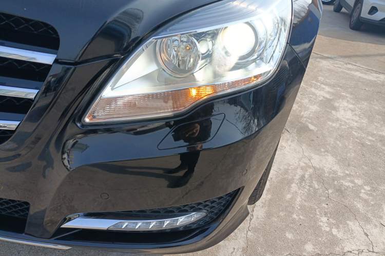 Used Mercedes-Benz R-Class 2017 R 320 4MATIC Business Edition Prestige Model