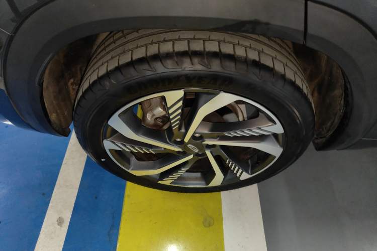 Used Geely Auto Monjaro L 2023 2.0TD High-Power Automatic Two-Wheel Drive Flagship Version
