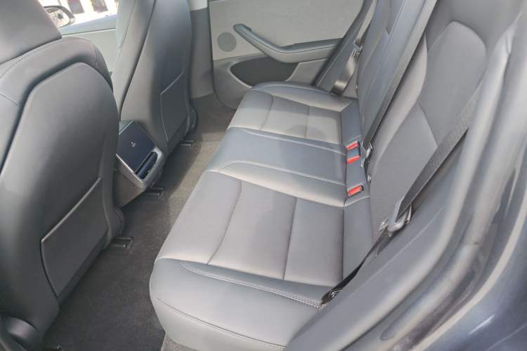 Used Tesla Model 3 2023 Rear-Wheel-Drive Version
