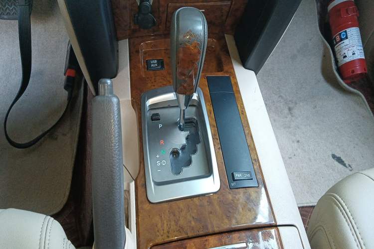 Used Toyota Land Cruiser 2014 4.0L Automatic Parallel Import Version 5 Seats
