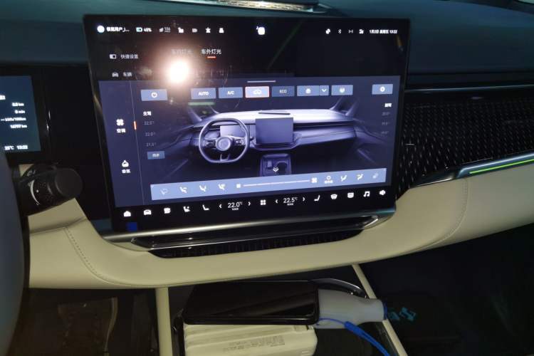 Used Zeekr 009 2024 Six-Seat Executive Version 4WD 108 kWh
