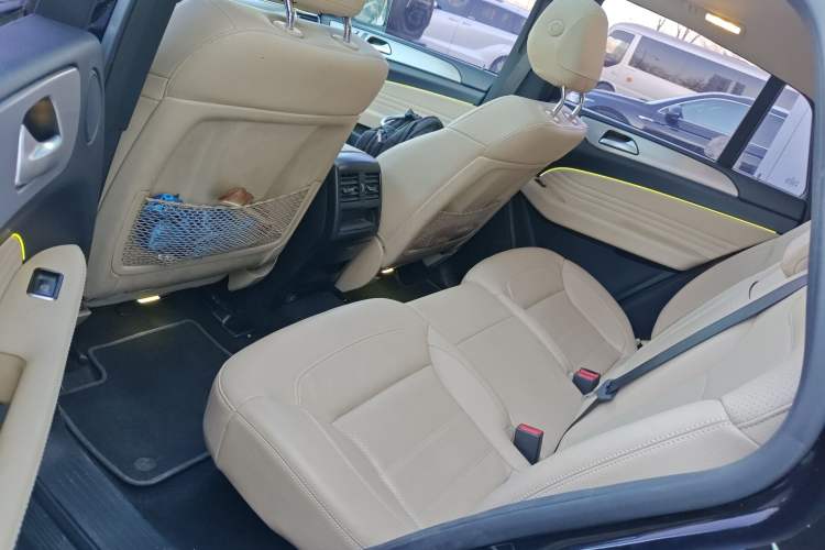 Used Mercedes-Benz GLE Coupe 2017 GLE 320 4MATIC Coupe SUV
