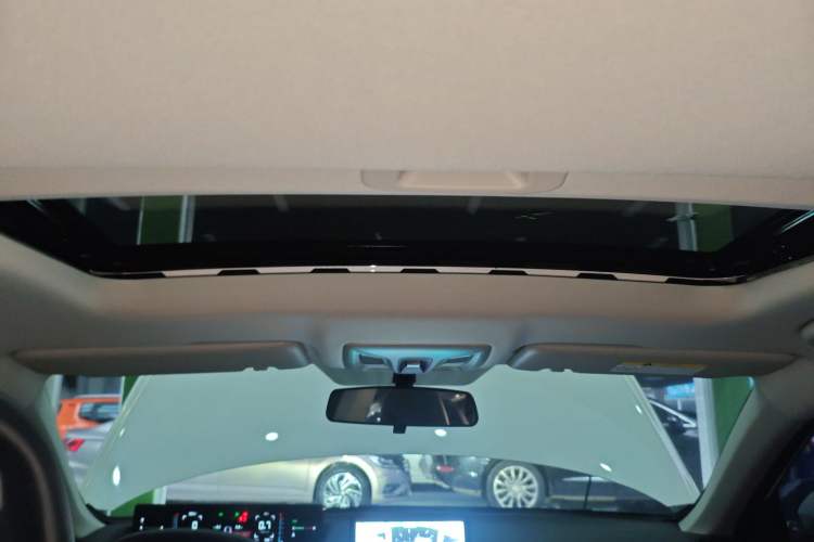 Used Changan Eado 2025 Blue Whale 1.5T 500Bar Prestige Model